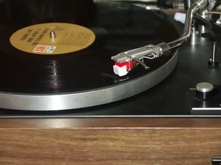 How To Deep Clean Your Old Vinyl Records – Reduce Background Noise