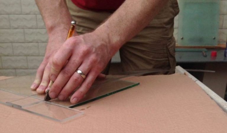 How To Cut Glass, A Complete Guide