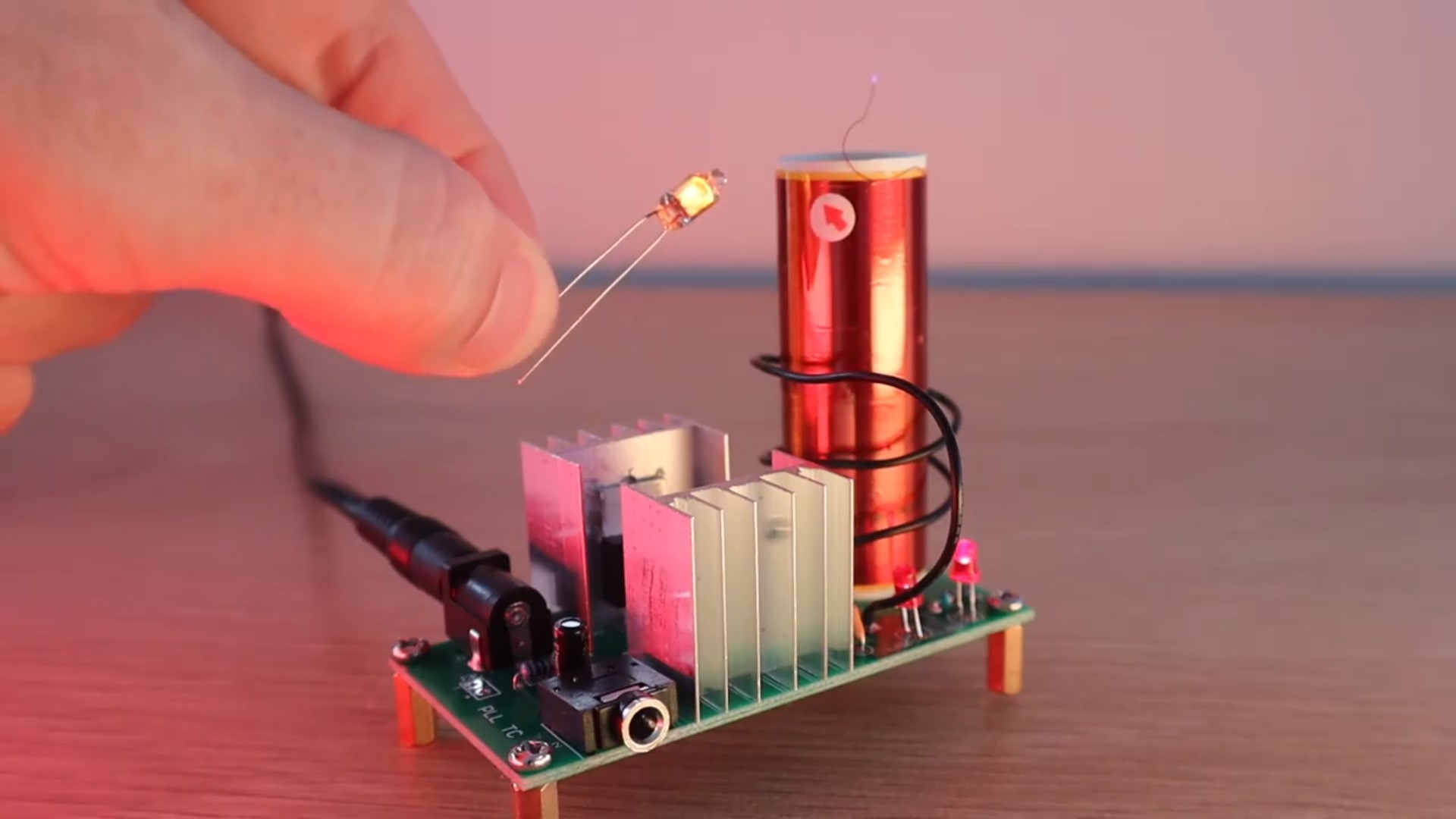 build a mini tesla coil