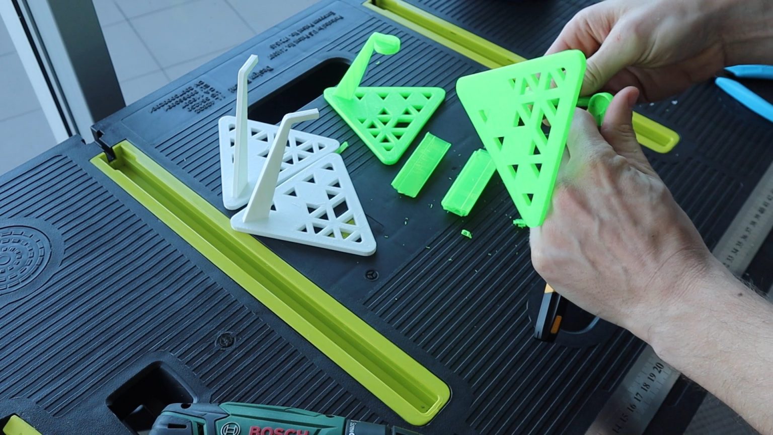 Make Your Own 3D Printed Tensegrity Tables | The DIY Life