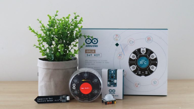 Arduino Oplà IoT Kit – Unboxing And First Impressions