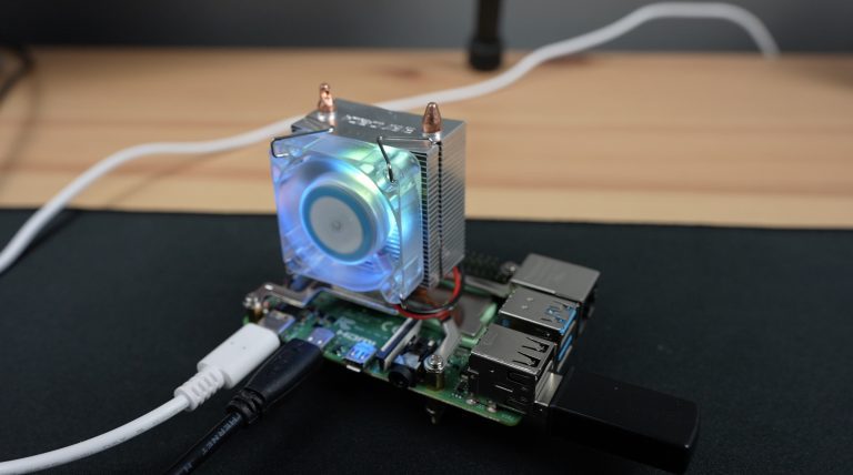 Raspberry Pi 4B Insane Overclock To 2.5 Ghz