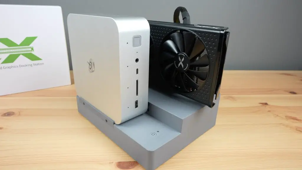 PC-and-GPU-Installed-On-Dock