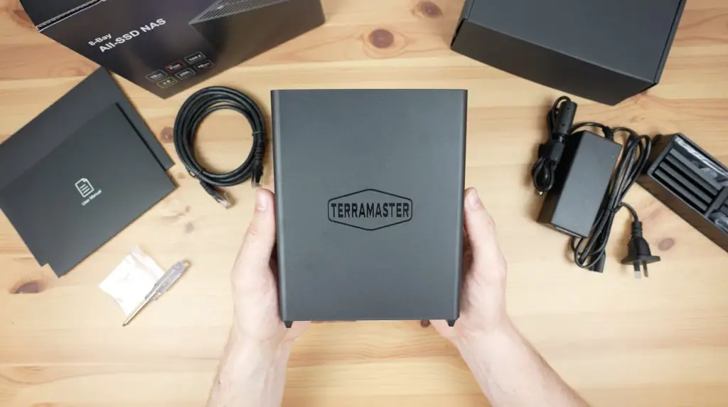 TerraMaster-F8-SSD-Plus-Size