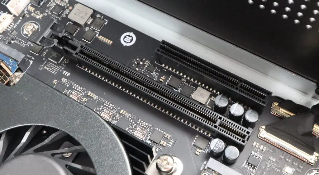 Two-PCIe-Slots