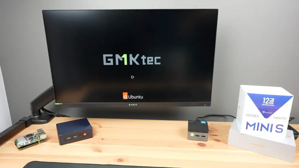 GMKtec NucBox G5 Booting Up