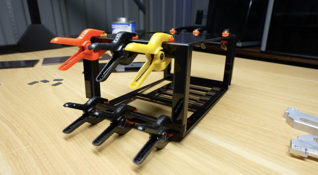 Clamping Acrylic Parts