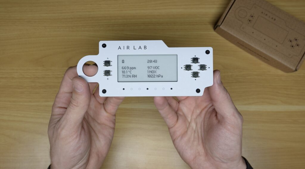 Air Lab Air Quality Monitor Running