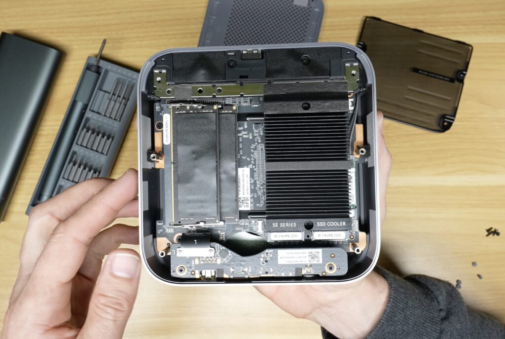 Beelink SER 9 Max Internals