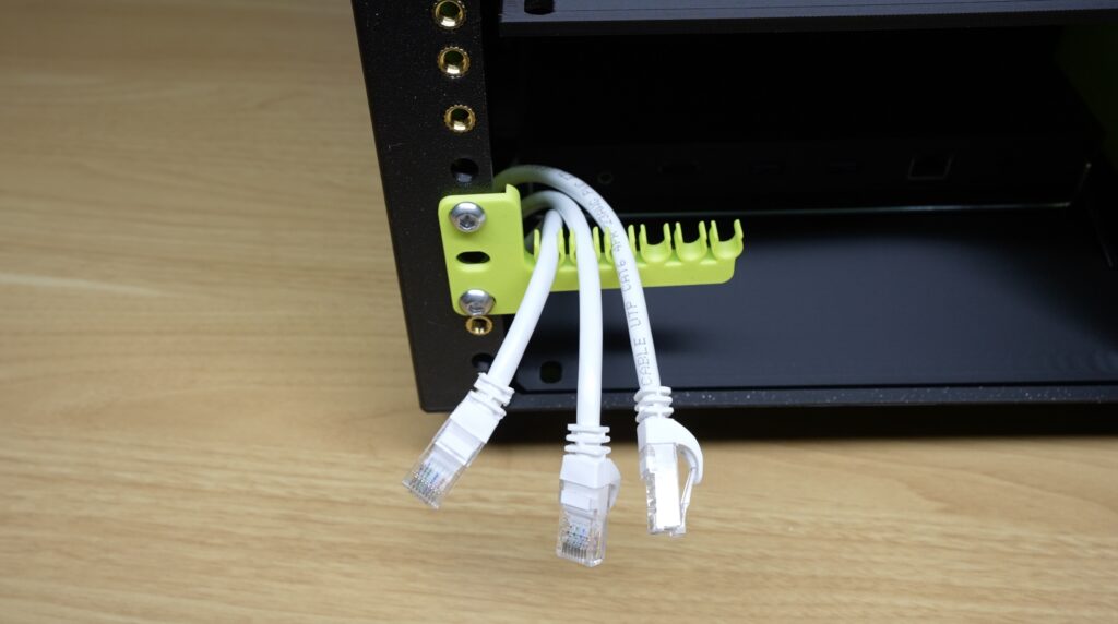 Horizontal Cable Comb