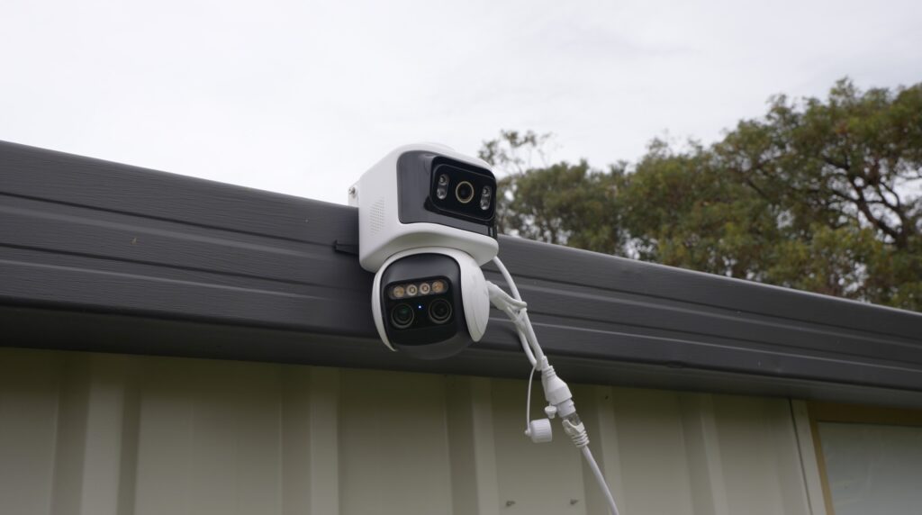 Outdoor Security Camera With AI Tracking