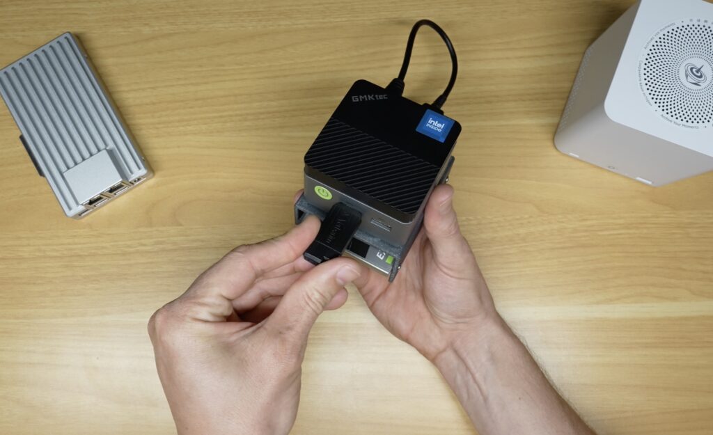 Plugging In USB Boot Drive